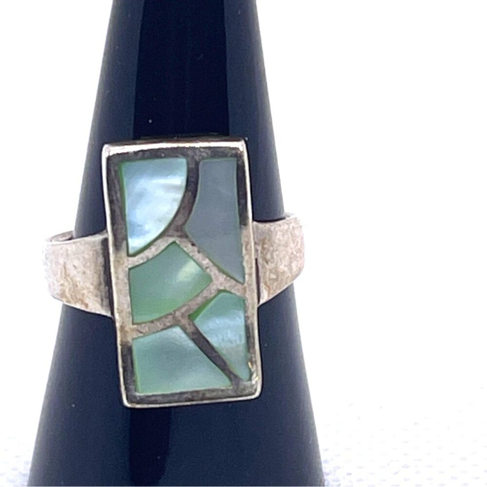 VTG Sterling Silver 925 Mother of Pearl Inlay Ring Iridescent Green White Sz 8.5 - Picture 3 of 15